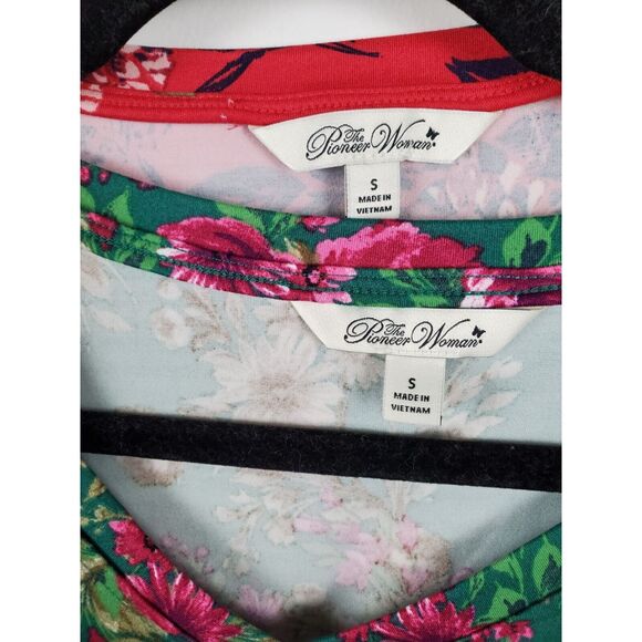 The Pioneer Women Long Sleeve Top Bundle Small Womens Floral V Neck Lot Of 2 Top - Picture 6 of 7